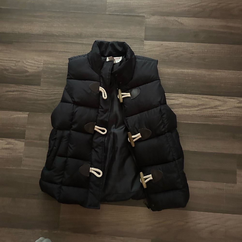 Arizona Jeans Co. Puffer Vest